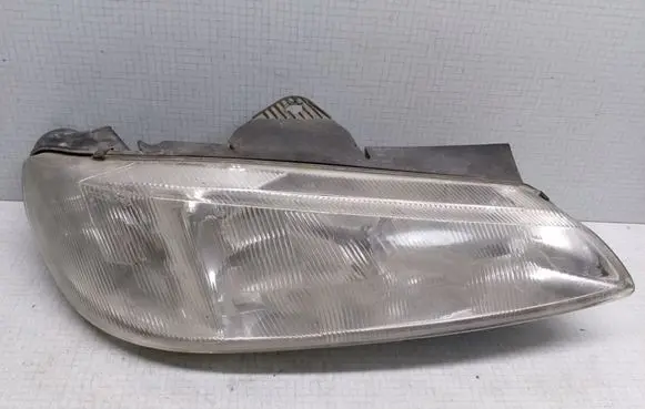 Peugeot 406 Headlight/headlamp 1305235286 0301037422 1305621704
