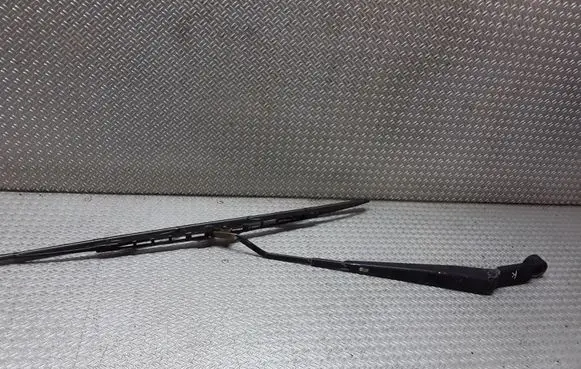 Chevrolet Nubira Windshield/front glass wiper blade 