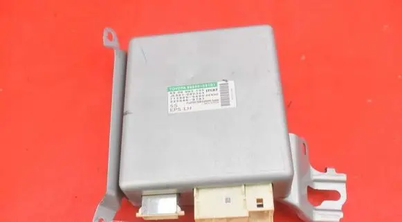 Toyota Avensis T270 Engine control unit/module ECU 89650-05101