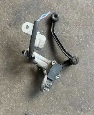 Mercedes-Benz B W247 Headlight/headlamp level sensor 0009059413