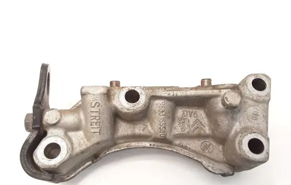 Citroen C3 Engine mounting bracket 9683165580