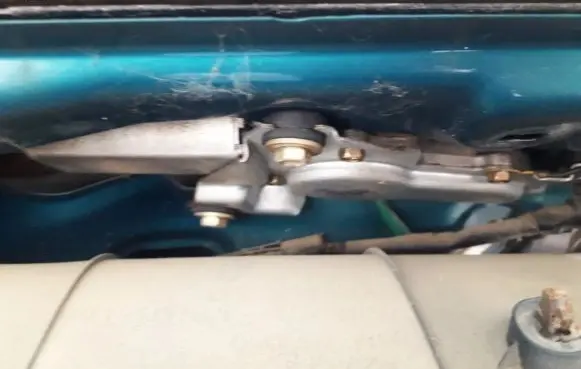 Mazda 323 F Rear window wiper motor