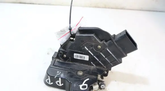 Ford Focus C-MAX Front door lock