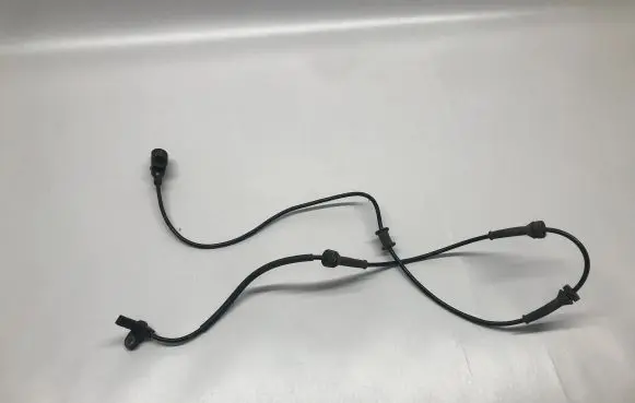 Fiat 500 ABS brake wheel speed sensor 68073058AB 68073058
