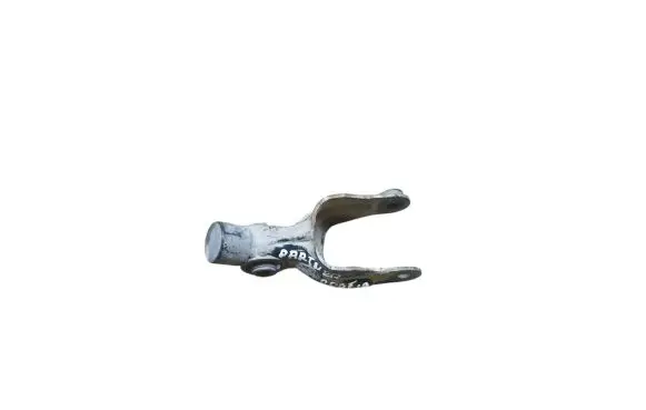Citroen Berlingo Engine mounting bracket