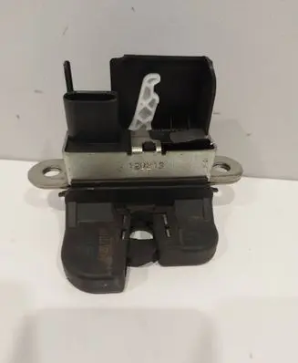 Volkswagen PASSAT B7 Tailgate/trunk/boot lock/catch/latch 5K0827505A