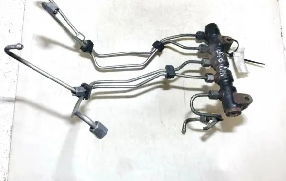 Citroen C4 I Picasso Fuel main line pipe 9654592680 965459-0