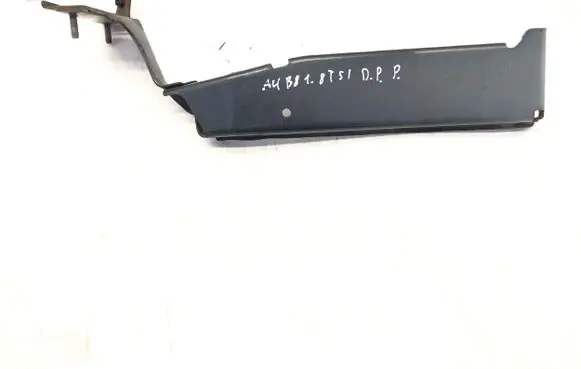 Audi A4 S4 B8 8K Fender mounting bracket 8K0821136A