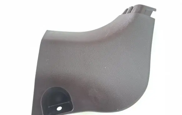 Foot area side trim