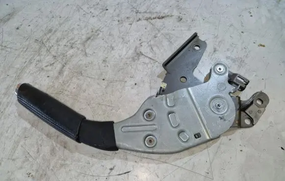 Mercedes-Benz B W245 Hand brake release handle A1694200084