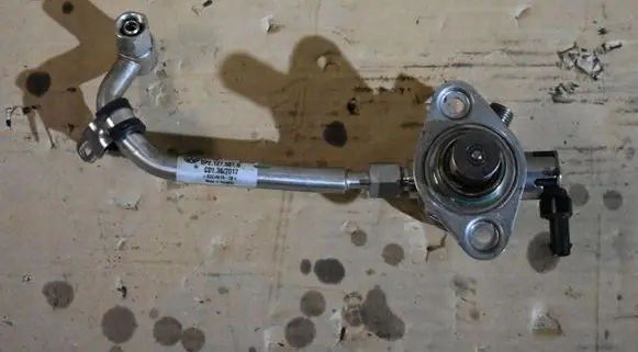 Porsche Panamera (971) Fuel injection high pressure pump