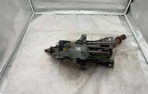 Volvo S40 Steering wheel lock P30776153
