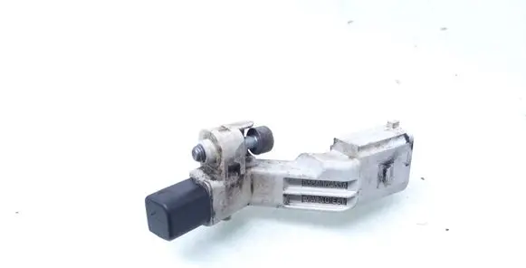 Volkswagen Golf V Crankshaft position sensor 03C906433A