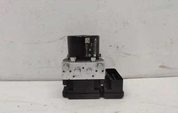 Volkswagen Golf VI ABS Pump 1K0907379AJ 10096103343 10061933581