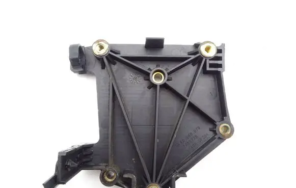 Opel Astra G Generator/alternator bracket 90560079