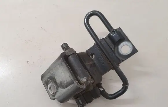 Seat Altea XL Front door lower hinge 6Q0831412A