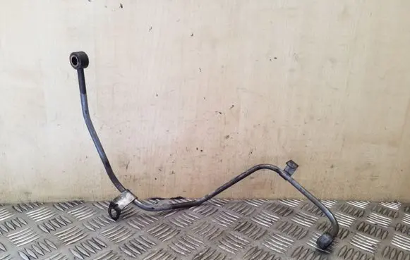 Opel Vivaro Turbo turbocharger oiling pipe/hose