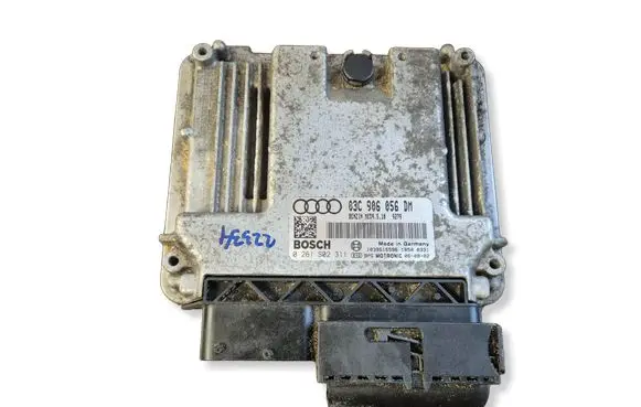 Audi A3 S3 8P Engine control unit/module 03C906056DM 1039S16596 0261S02311
