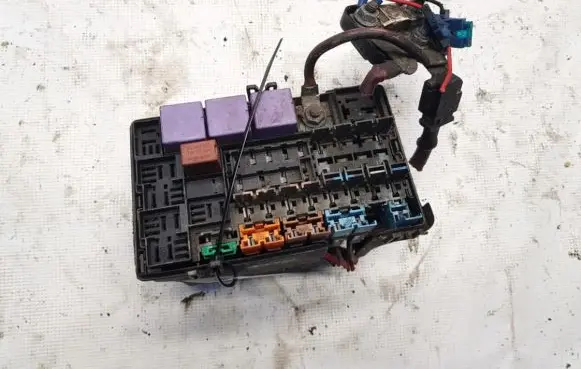 Renault Espace - Grand espace IV Fuse box set 8200422948a1 55rde4129