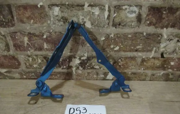 Citroen DS3 Engine bonnet/hood hinges