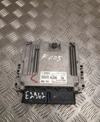 KIA Sportage Engine control unit/module 391502A380