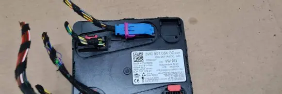 Audi A4 S4 B9 Comfort/convenience module 8W0907064DC 8W0907064GC CRMZDSS1