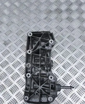 BMW 4 F36 Gran coupe Generator/alternator bracket 8506863 11168506863