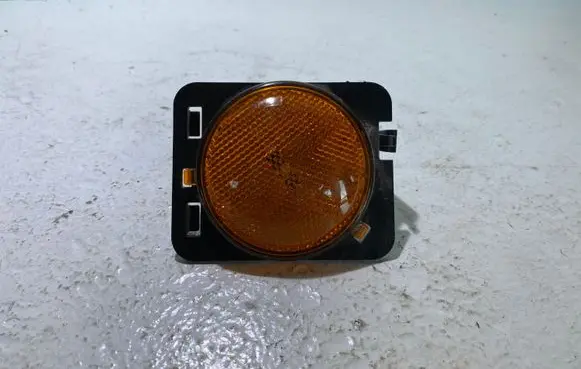 Jeep Wrangler Front bumper turn signal 55078145AA