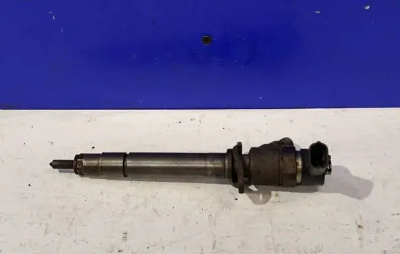 Volvo V70 Fuel injector 0445110078 8658353