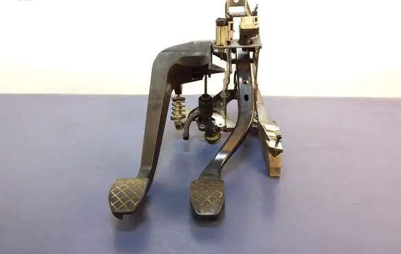 Audi A4 S4 B6 8E 8H Accelerator throttle pedal 8E1721117A