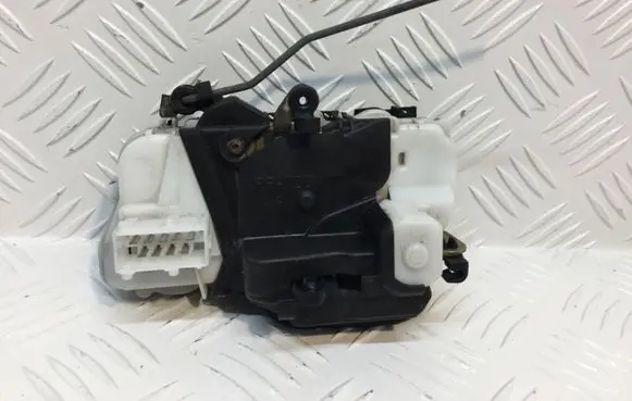 Peugeot 607 Rear door lock