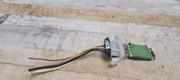 Peugeot 207 Heater blower motor/fan resistor
