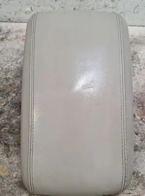 KIA Opirus Armrest
