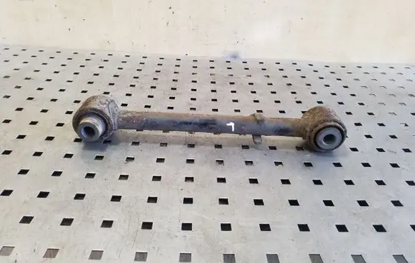 Rear control arm