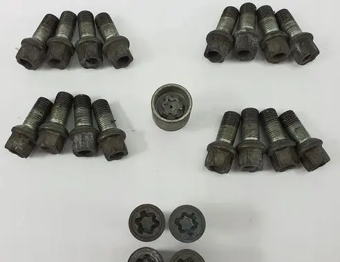 Volkswagen Beetle A5 Nuts/bolts 