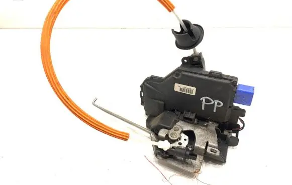Audi A3 S3 8P Front door lock 4E1837016