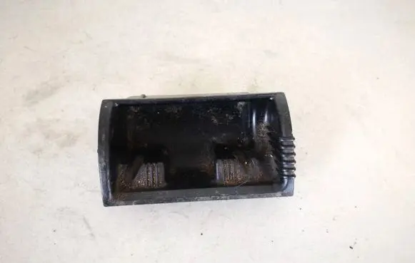 Volkswagen PASSAT B5 Car ashtray 3b0857989a
