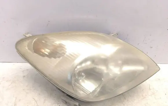 Toyota Corolla Verso E121 Headlight/headlamp 1366 1367 1668