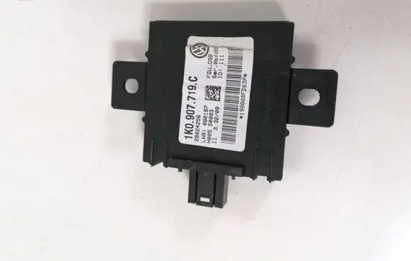 Audi A3 S3 8P Alarm control unit/module 1K0907719C