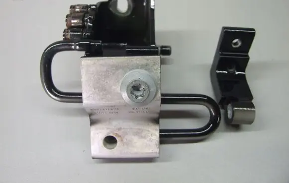 Audi A8 S8 D3 4E Rear door lower hinge 4E0833411