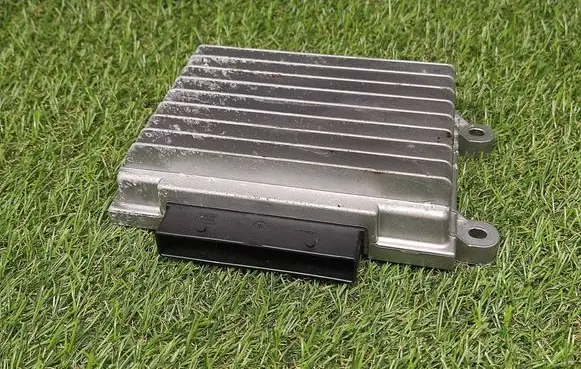 Audi TT TTS Mk2 Sound amplifier 8J0035223B
