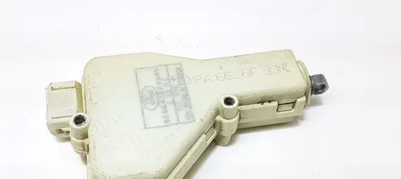 Ford Mondeo MK II Fuel tank cap lock 