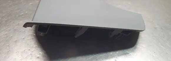 Dashboard lower bottom trim panel