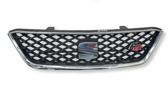Seat Ibiza IV (6J,6P) Front bumper upper radiator grill 6J0853654D 14884SG4