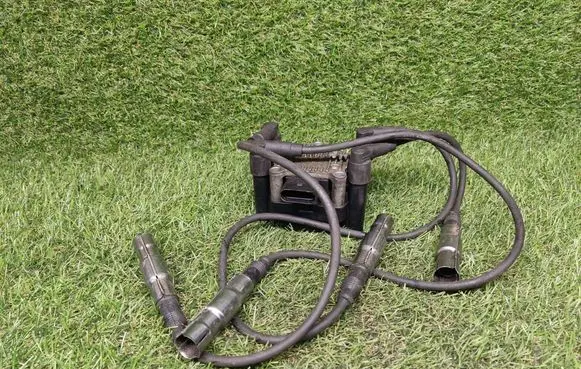 Volkswagen Golf IV High voltage ignition coil F000ZS0210 4321