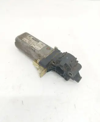Volkswagen PASSAT B6 Seat adjustment motor 70436001 B393000287 9473119393018