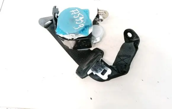 Middle seatbelt (rear)