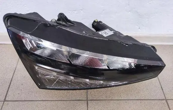 Skoda Scala Headlight/headlamp 657941016
