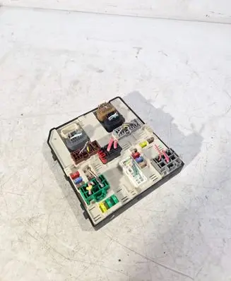 Renault Zoe Fuse box set 284B64259R 2105368986 519561F05