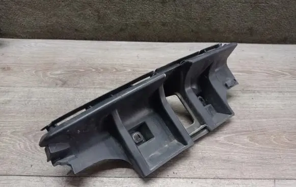 Volvo C30 Rear bumper mounting bracket 30657218